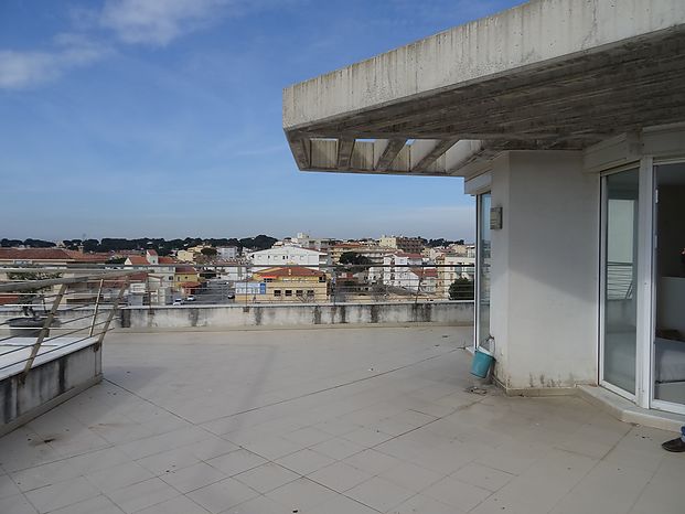 Apartament molt agradable de 86 m2 en una residència de recent construcció (2006)