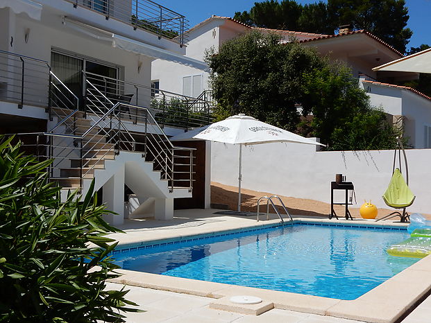 Gran casa de 476 m2 a la zona del Puig Sec en venda a L'Escala