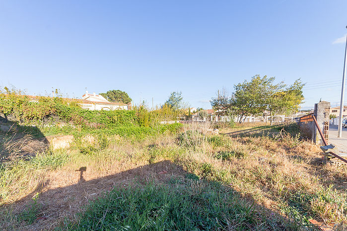 Plot for sale in Riells