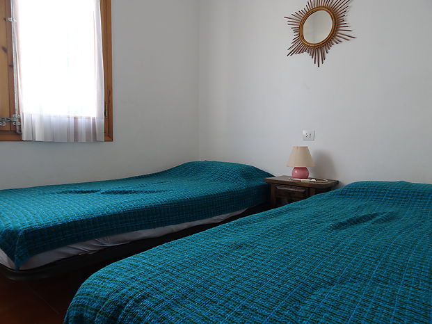Vente á L'Escala, maison sur 3 niveaux proche de la plage de Riells.