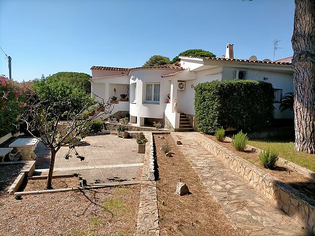 Great house with an area of 500 Msq in un plot with an area of 1391m2