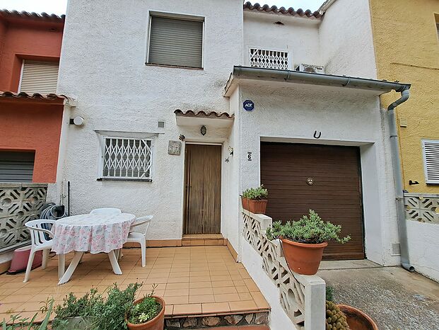 Grande maison de 117 m2 en vente à L'Escala