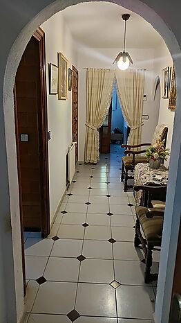Large single-storey house of 234 m2 on a plot of 643 m2