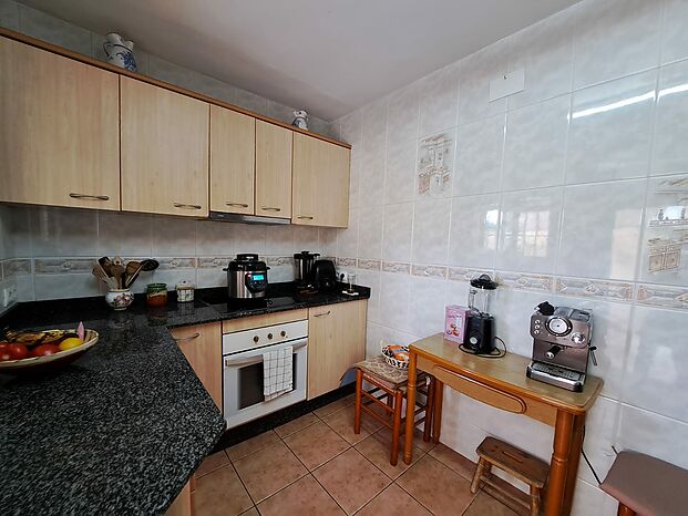 Pleasant semi-detached house of 119m2 for sale in l'Escala