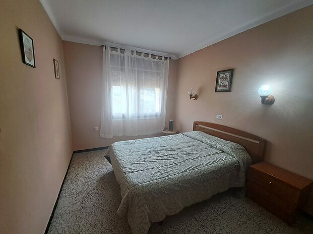 Pleasant semi-detached house of 119m2 for sale in l'Escala