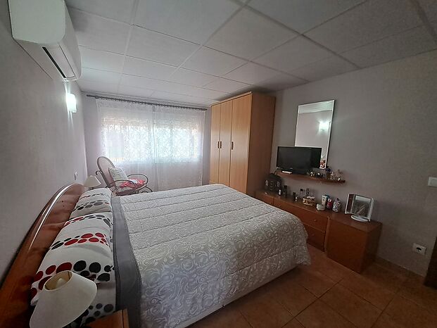 Pleasant semi-detached house of 119m2 for sale in l'Escala