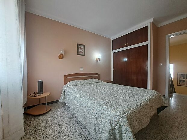 Pleasant semi-detached house of 119m2 for sale in l'Escala
