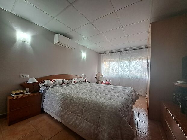 Pleasant semi-detached house of 119m2 for sale in l'Escala