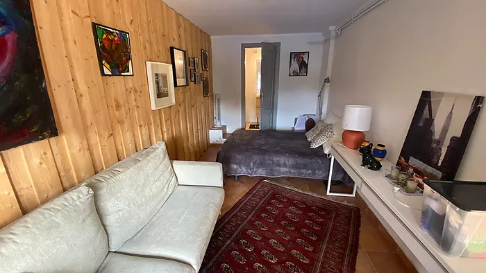 Casa con piscina privada a 300 m de la Playa de Riells con licencia turística.