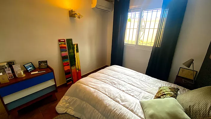 Casa con piscina privada a 300 m de la Playa de Riells con licencia turística.