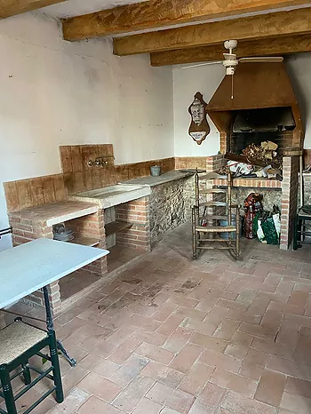 Casa en el casc antic en venda en L'Escala de 179m2, a 100 metros de la playa.