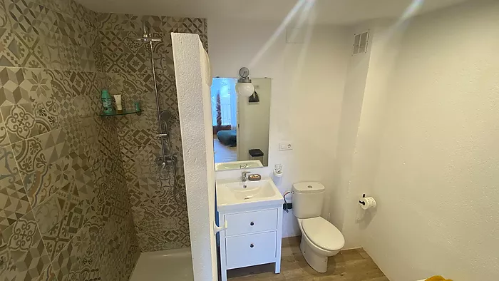 Casa en el casc antic en venda en L'Escala de 179m2, a 100 metros de la playa.