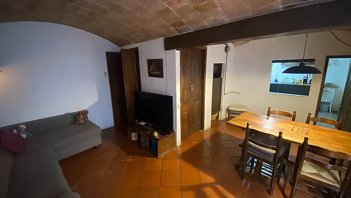 Casa en el casc antic en venda en L'Escala de 179m2, a 100 metros de la playa.