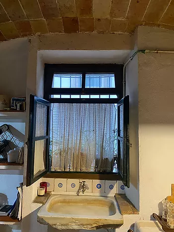 Casa en el casc antic en venda en L'Escala de 179m2, a 100 metros de la playa.