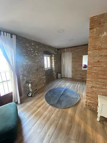 Casa en el casc antic en venda en L'Escala de 179m2, a 100 metros de la playa.