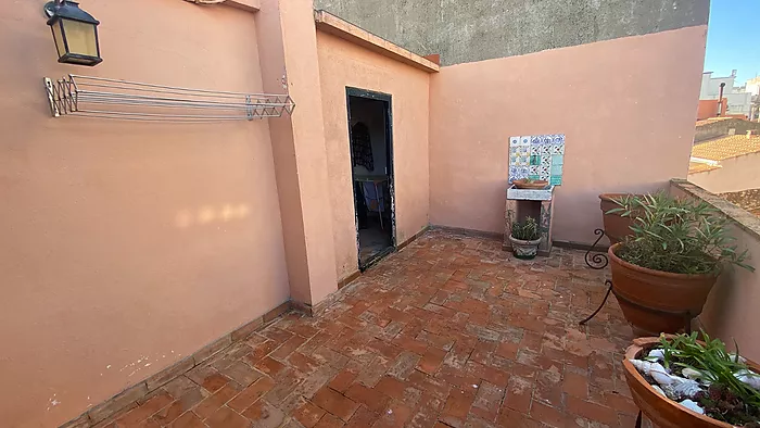 Casa en el casc antic en venda en L'Escala de 179m2, a 100 metros de la playa.