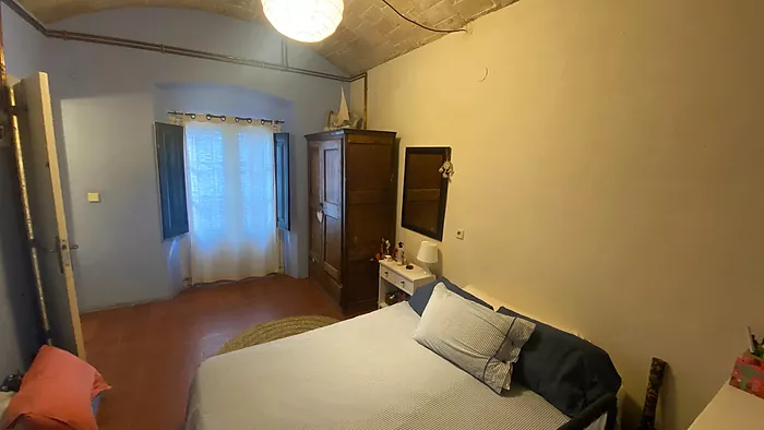 Casa en el casc antic en venda en L'Escala de 179m2, a 100 metros de la playa.