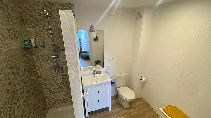 Casa en el casc antic en venda en L'Escala de 179m2, a 100 metros de la playa.