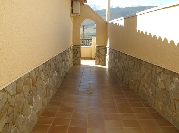 Fantastic house for sale in Fiñana (Almeria) recently built (2007).