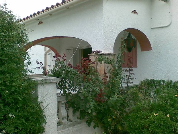 Renting | Pleasant house with private pool, for 8 people for rent in L'Escala.