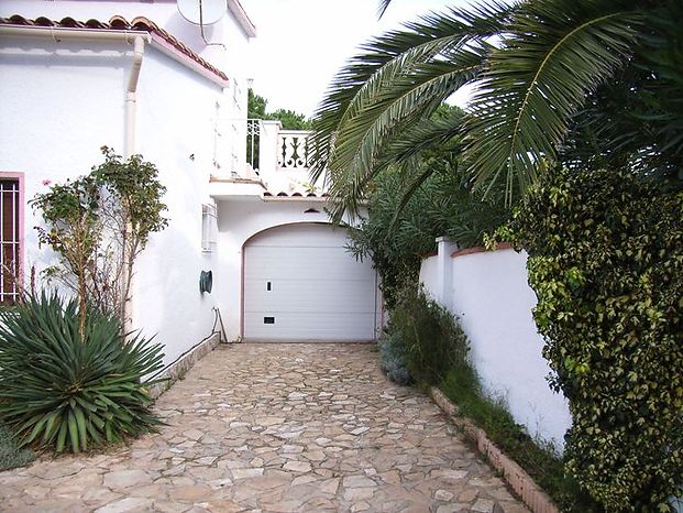 Location | Agréable maison avec pisicine privée, pour 8 personnes à louer à L'Escala.