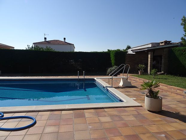 Fantastic villa with an area of more than 600 m2 on a plot of 1615 m2.