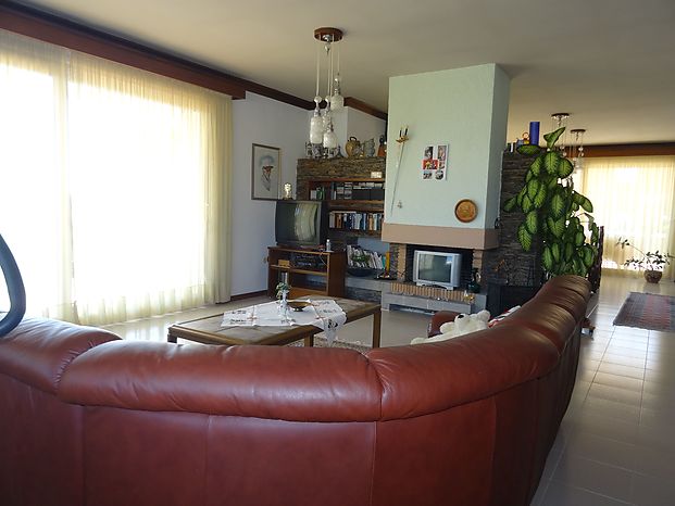 Fantastic villa with an area of more than 600 m2 on a plot of 1615 m2.